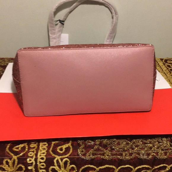 Currently OOS Kate Spade Penny Greta Court Purse - Picture 3 of 7